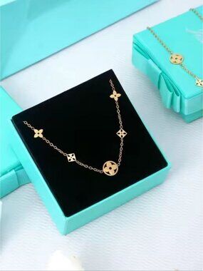 Gold Floral Charm Chain Bracelet